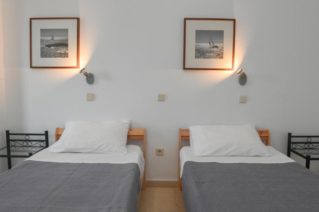 Oscar Hotel Kamári Zewnętrze zdjęcie